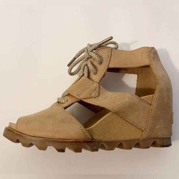 Sorel Joanie Camel Tan Leather Wedge Heel Sandals Casual Outdoor - Picture 2 of 15